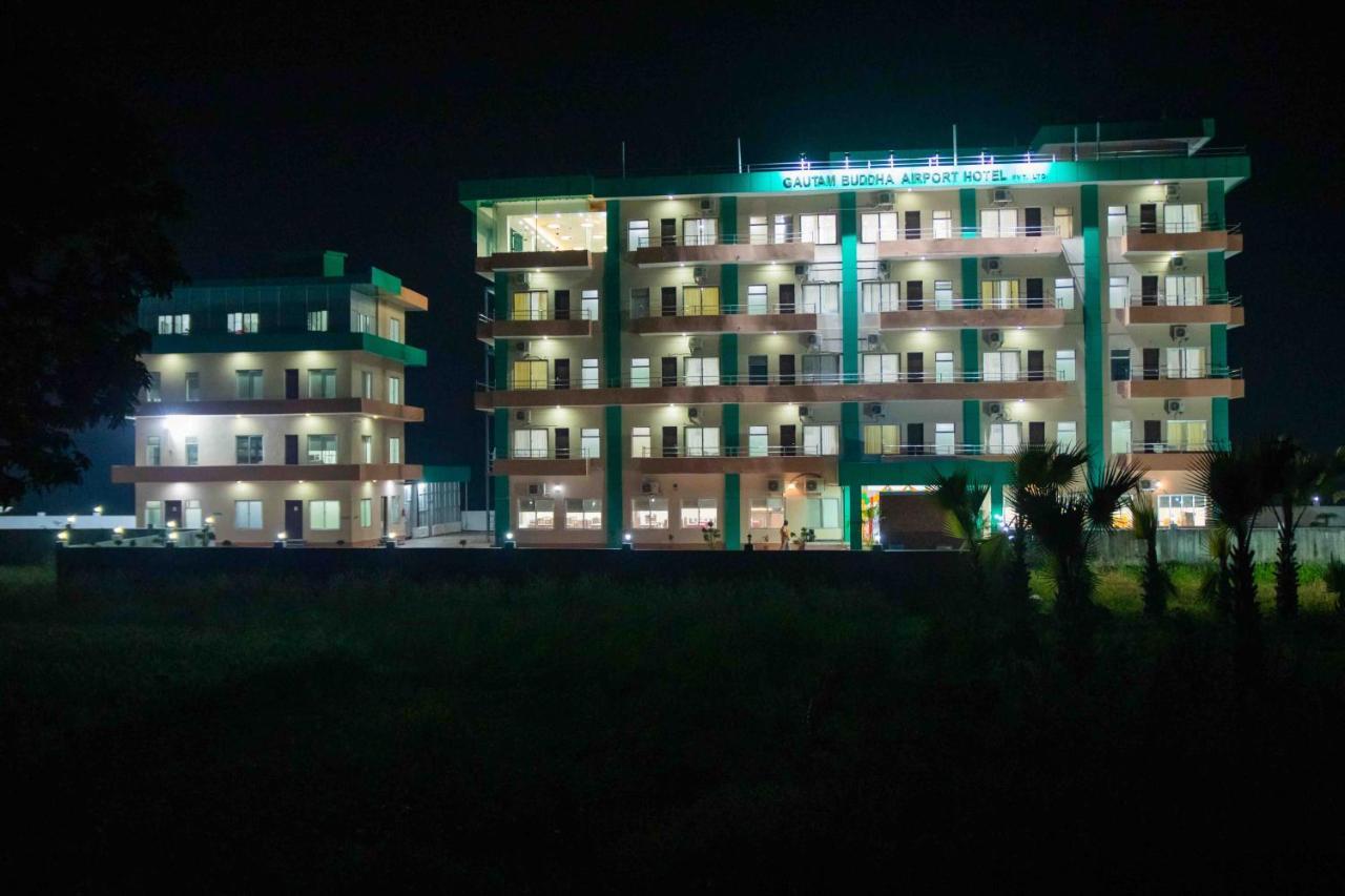 Gautam Buddha Airport Hotel Bhairāhawā Exteriör bild